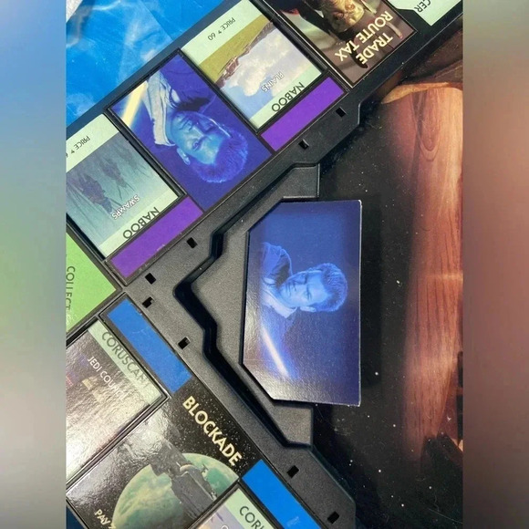 Star Wars - Episode 1 - Monopoly Collector's Edition 3-D Board Game 1999 🎲🎲 - Picture 7 of 16